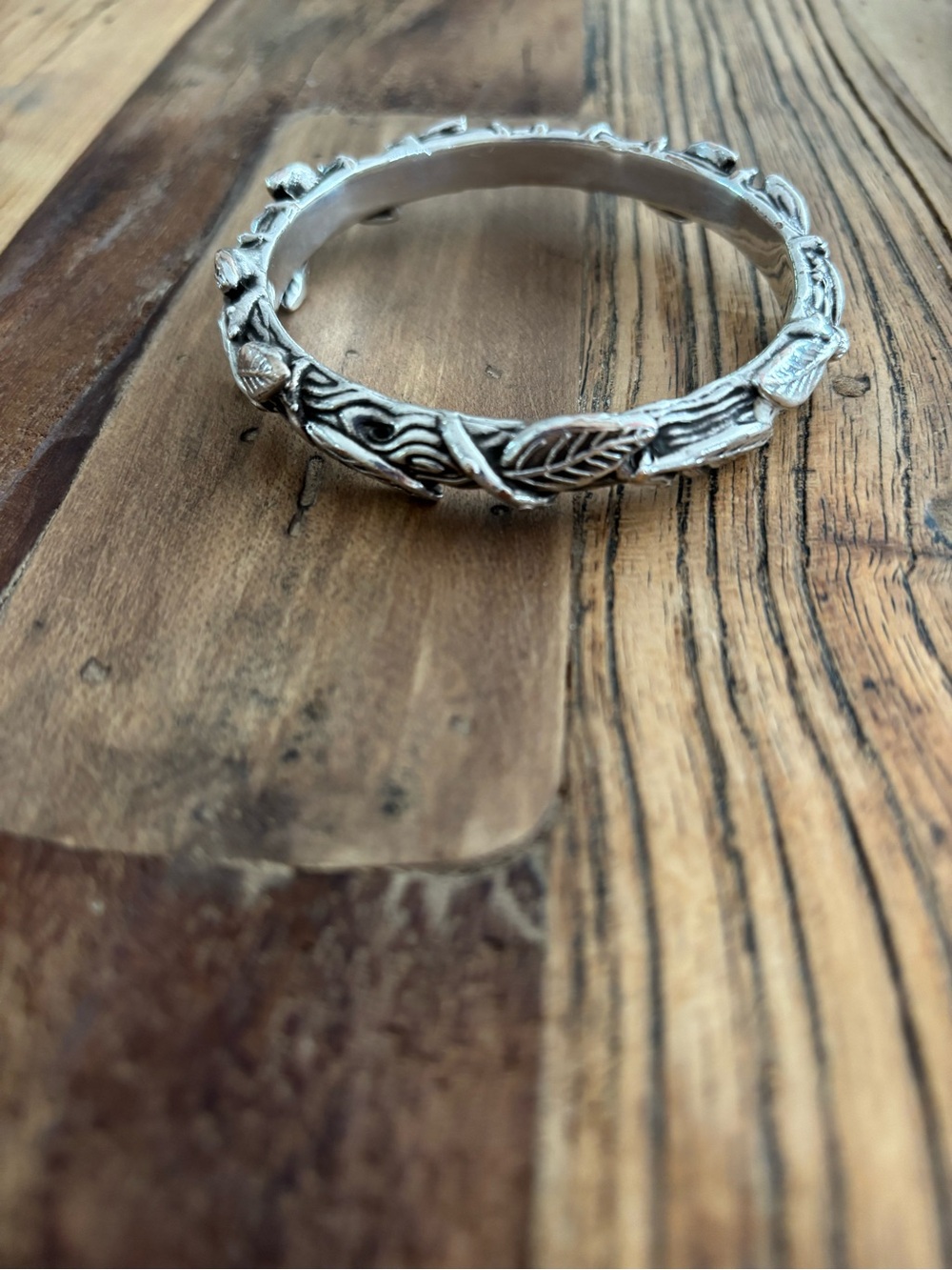 Pamela Love Silver Leaf Vine Bangle Bracelet - Picture 5 of 10
